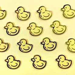 Pins Canard De Bain Jaune -Animalière Décoration Magasin file 1321