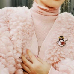 Pins Pingouin Facteur -Animalière Décoration Magasin file 2374