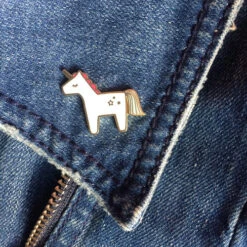 Pins Licorne