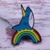 Pins Requin Licorne Arc En Ciel 1 Pins Requin Licorne Arc En Ciel -Animalière Décoration Magasin file 3353