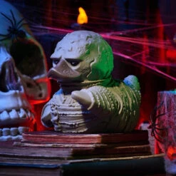 Canards Hammer Films -Animalière Décoration Magasin file 4719