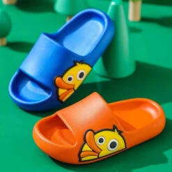 Claquettes Oranges Canard Cartoon Enfant -Animalière Décoration Magasin file 5286