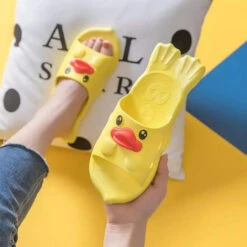 Claquettes Canard Jaune -Animalière Décoration Magasin file 5295