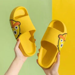 Claquettes Blanches Canard Cartoon -Animalière Décoration Magasin file 5319