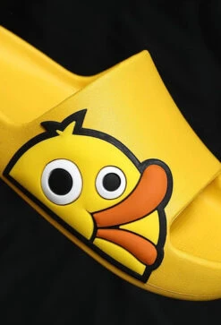 Claquettes Jaunes Canard Cartoon -Animalière Décoration Magasin file 5340